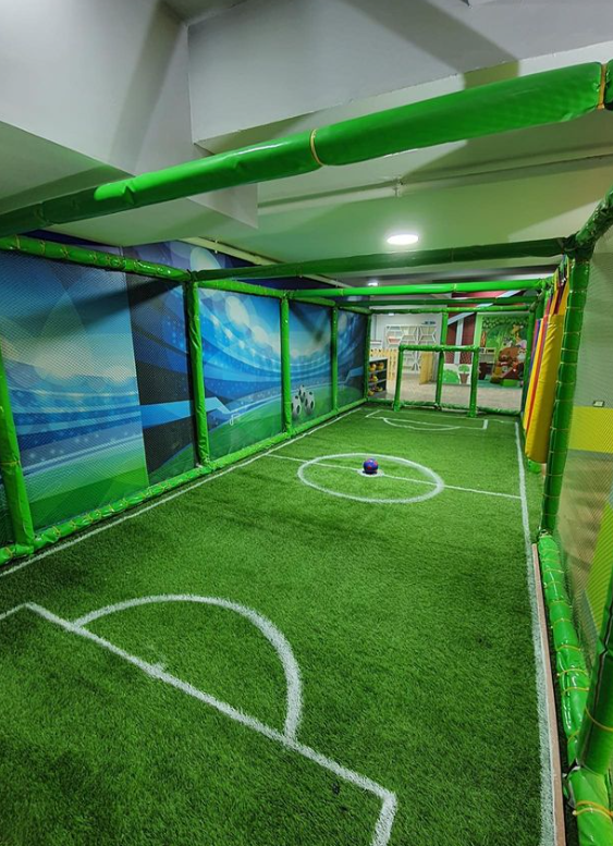 15. Fun Time Kids Area: 